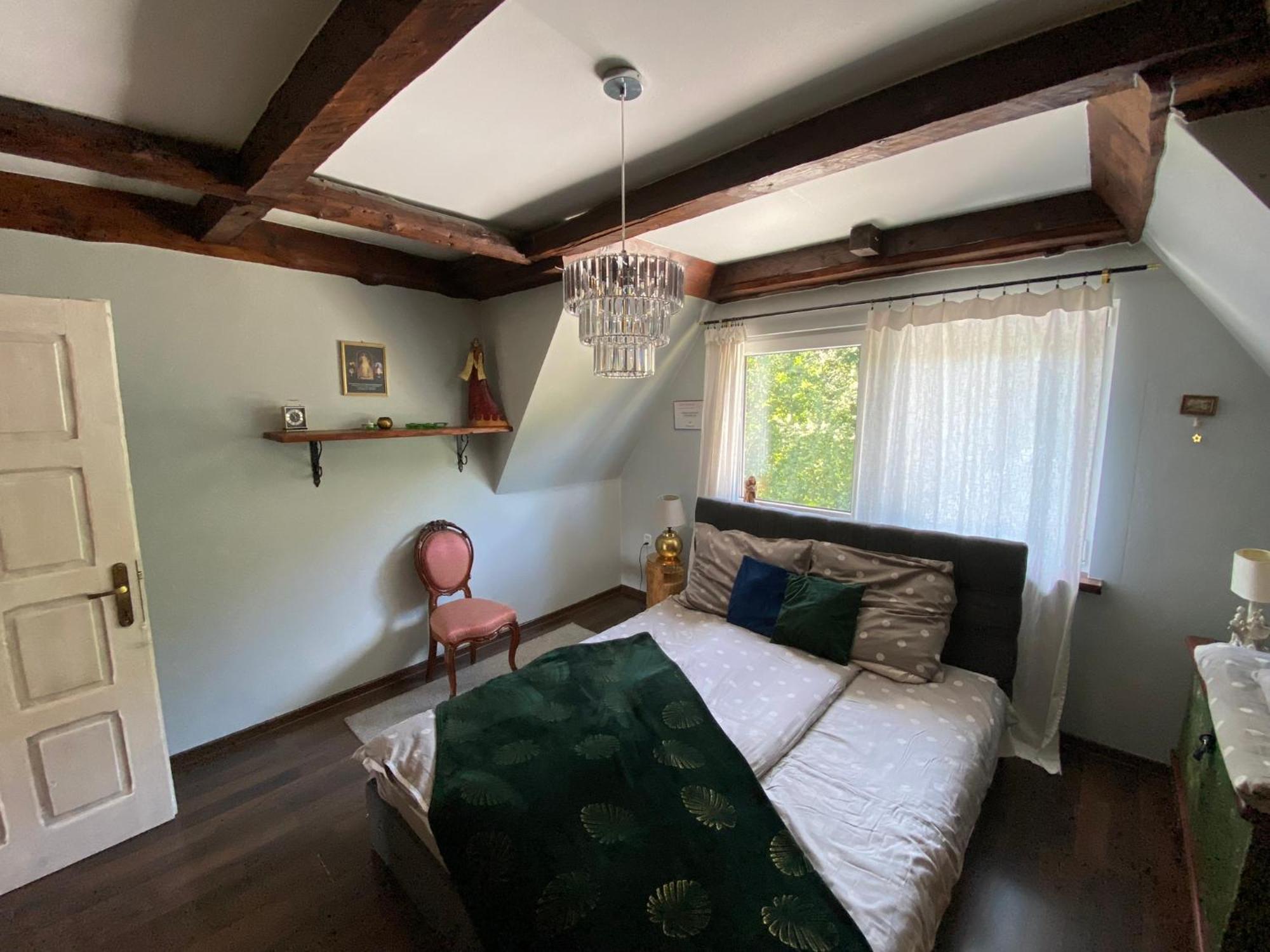 Apartamenty I Pokoje U Staszelow โปโรนิน ภายนอก รูปภาพ