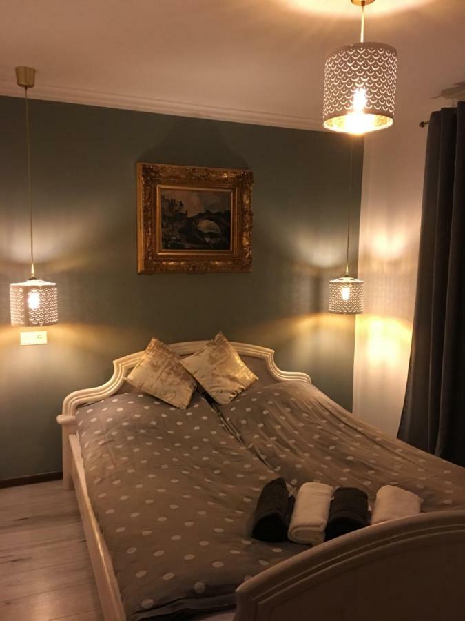 Apartamenty I Pokoje U Staszelow โปโรนิน ภายนอก รูปภาพ
