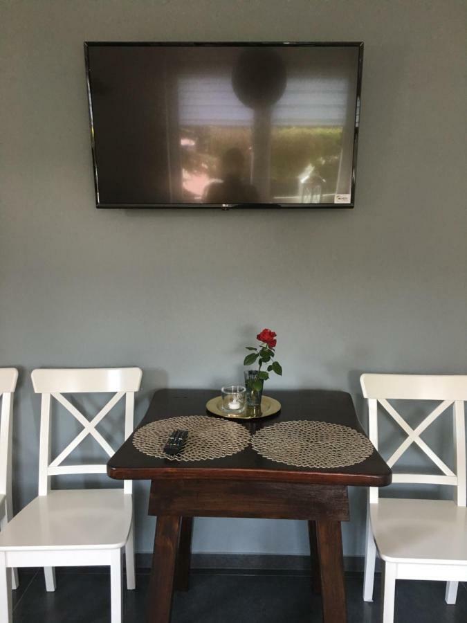 Apartamenty I Pokoje U Staszelow โปโรนิน ภายนอก รูปภาพ