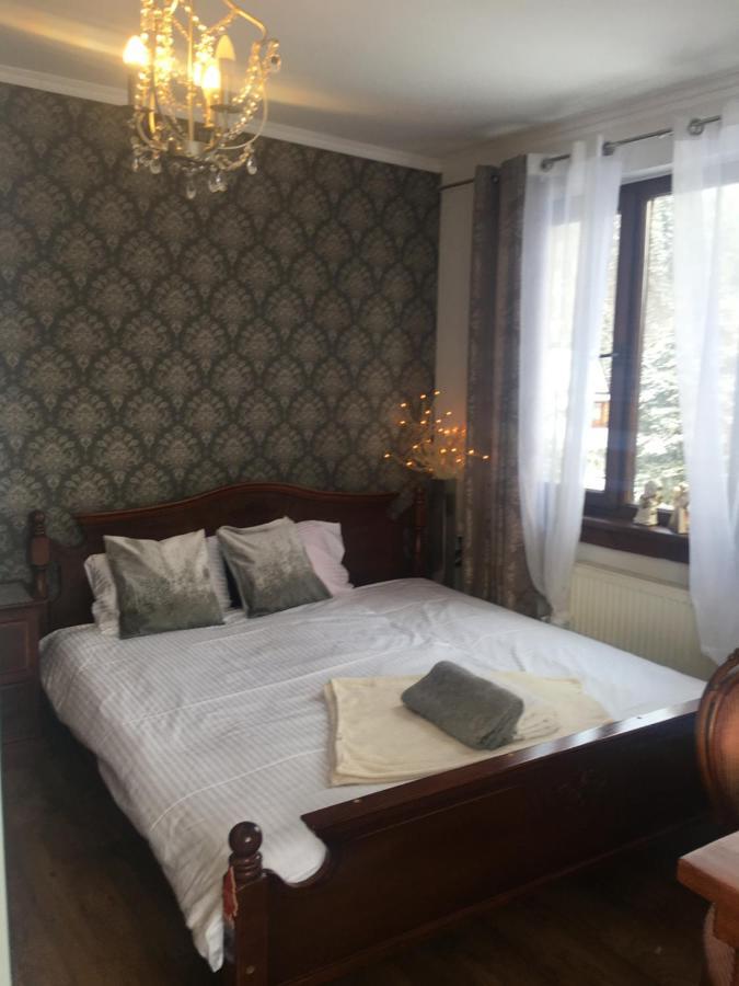 Apartamenty I Pokoje U Staszelow โปโรนิน ภายนอก รูปภาพ